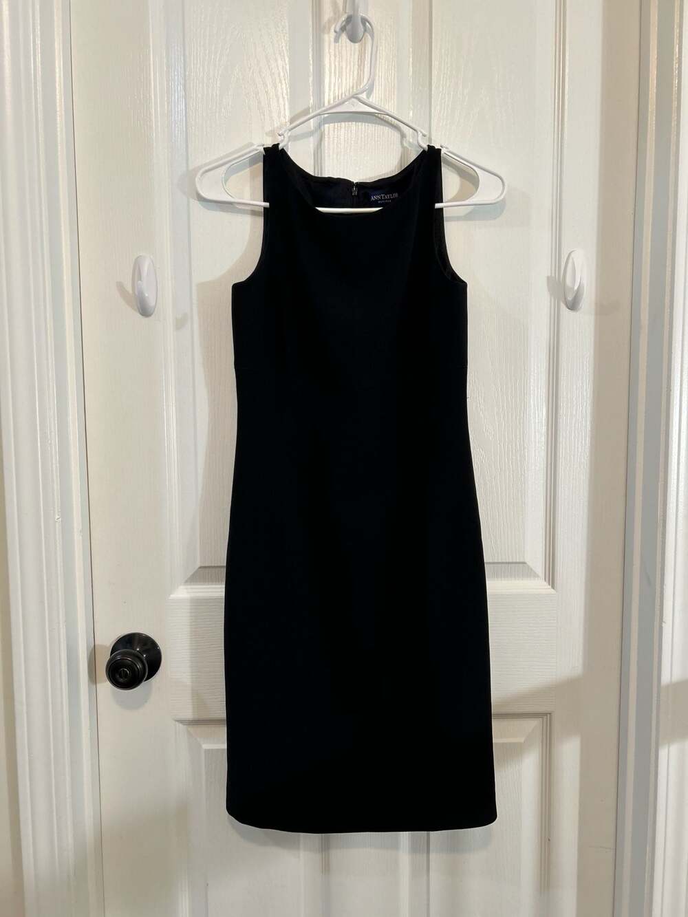 Ann Taylor Petites Black Sleeveless Sheath Dress Size 2P